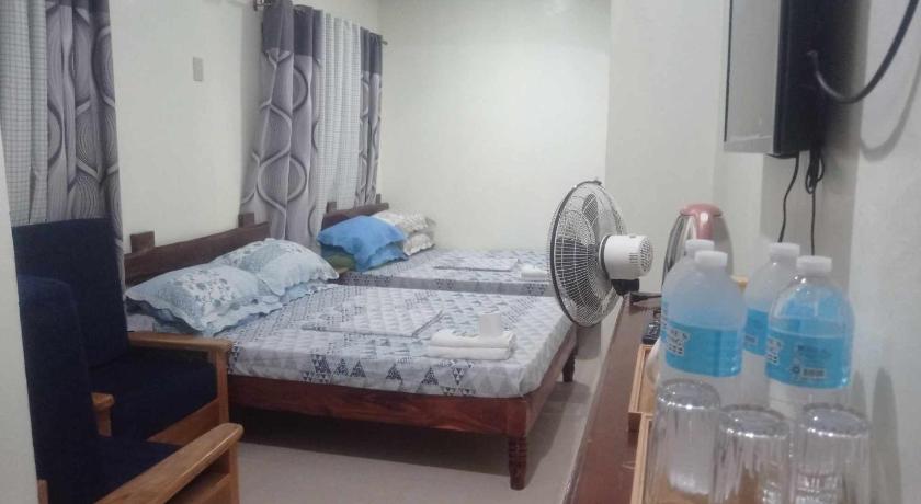 Image of Deluxe Family Room 0