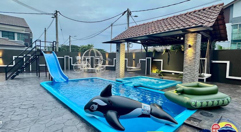 マラッカ Villa 20Pax4B3B PrivatePool /Karaok/Pooltable/BBQ 3つ星 シングルルーム 外観