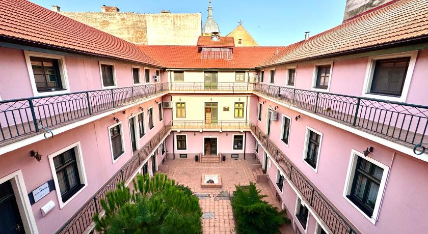 Timișoara Le Mignon 3-Star Single Room exterior