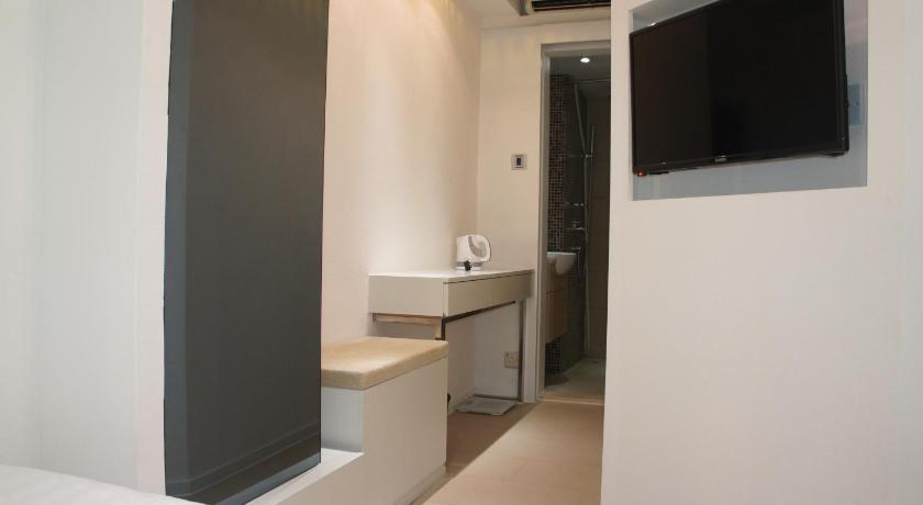 Image of Semi Double Room without Window 0