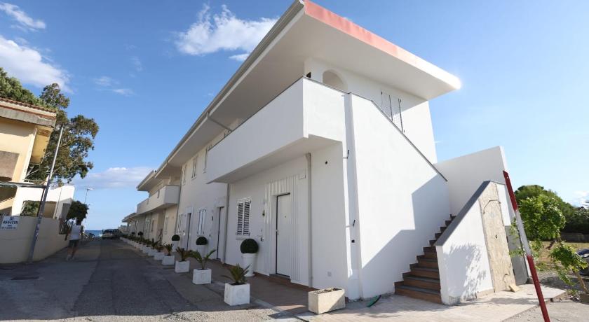 Residence Costa dei gigli 2