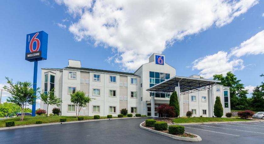 Motel 6-Bristol, VA