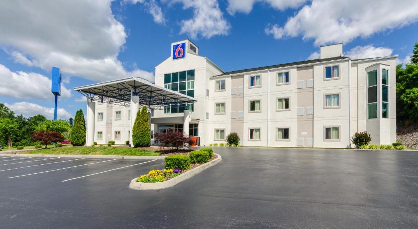 Motel 6-Bristol, VA