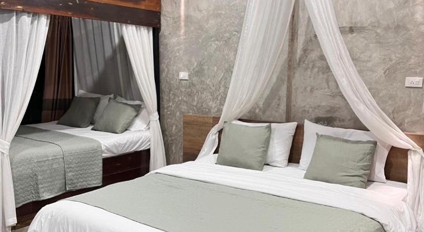 Image of Deluxe Room 1