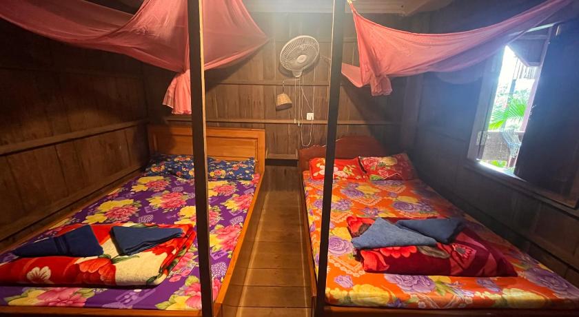 Image of One-Bedroom Chalet 3