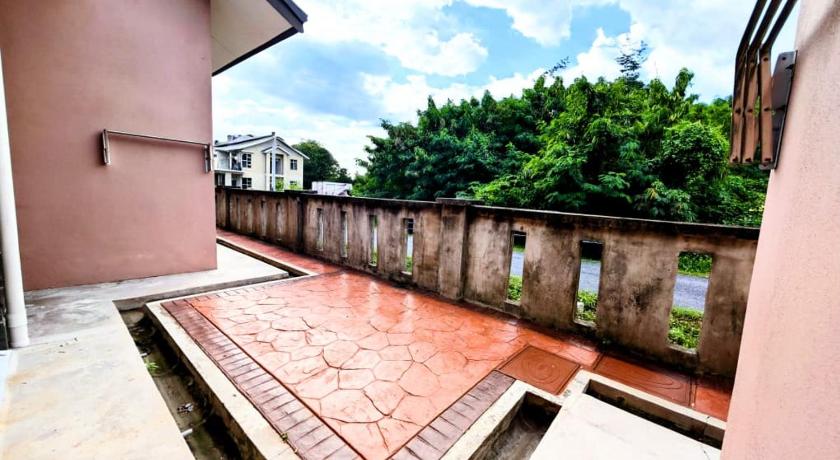 Mimpi Hillview Homestay Muslims Only - image 30