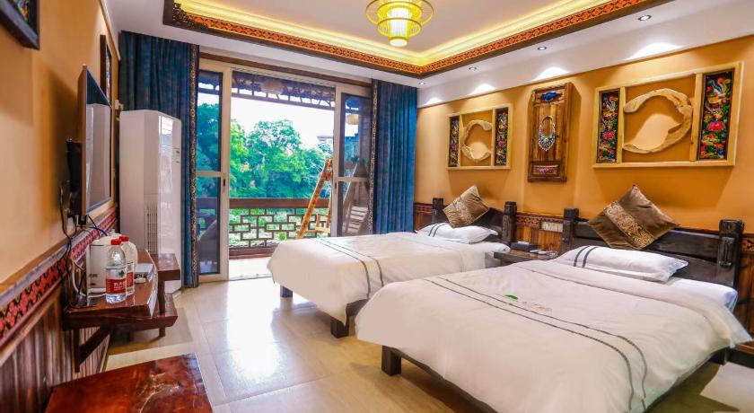 Huaqianshu Theme Inn 高铁免费接站或送站一次