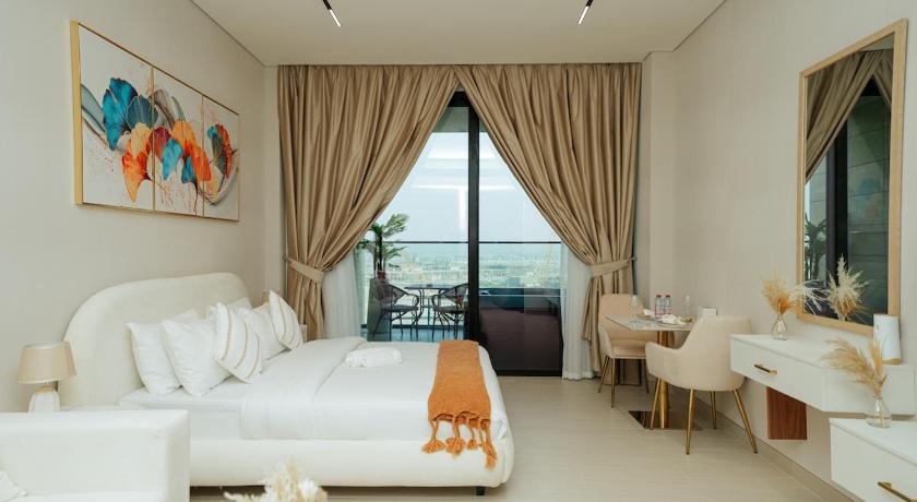 SettlerHomes - Trillionaire - Private Jacuzzi - main image