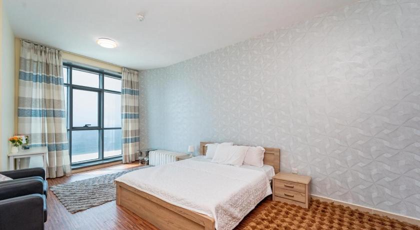 Luxury Oceanfront Fully Furnished 2BR!