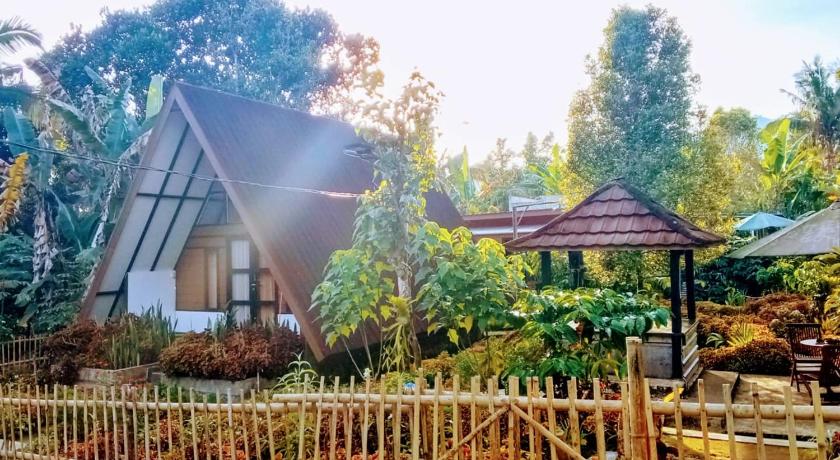 Jon's Paradise Villa and Resto - image 10