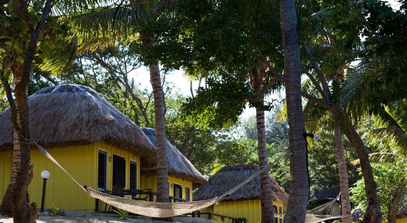 Зображення Бунгало на набережній (Beachfront Bungalow) 12