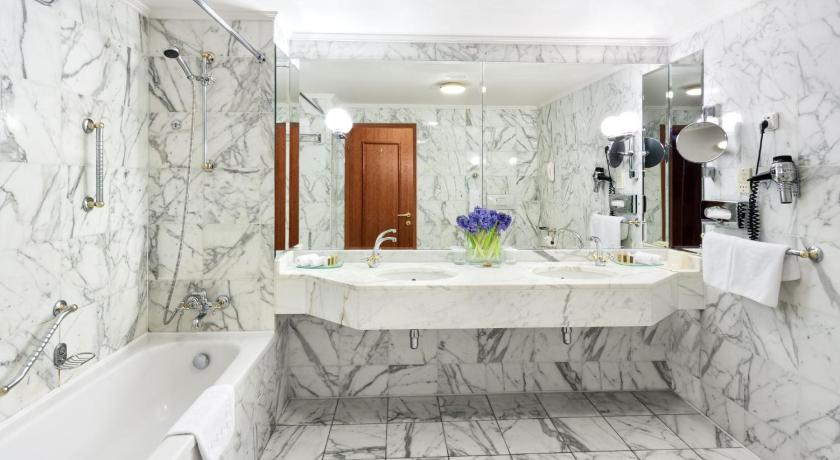 Image of New Year's Eve Art Nouveau Suite 2