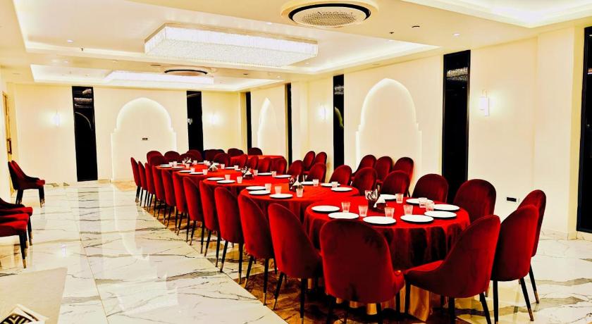 Hotel Avadh Classio - image 9