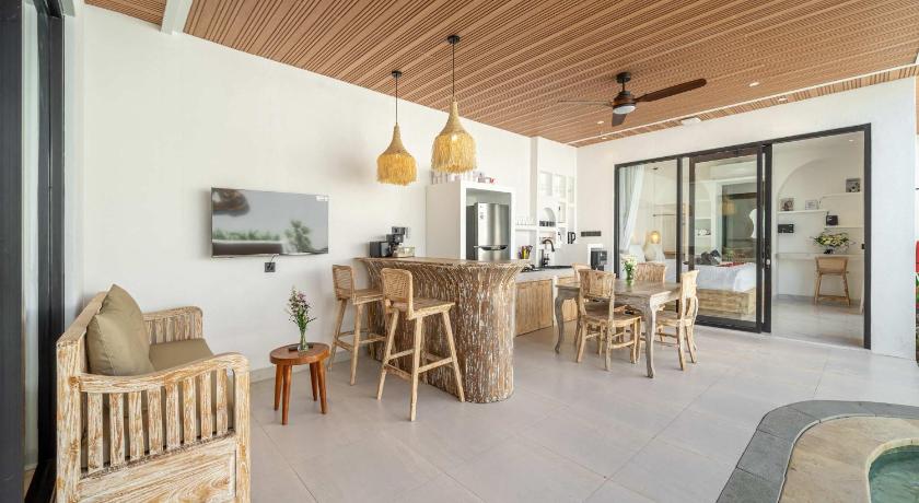 Bali New 2BR Villa Private Pool in Uluwatu - V1 4-Star Single Room pool