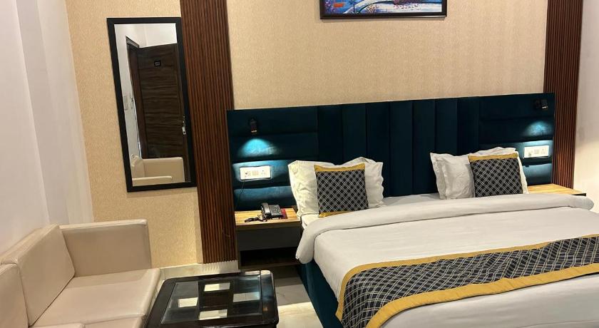 KDS Residency Hotel and Banquet - image 35