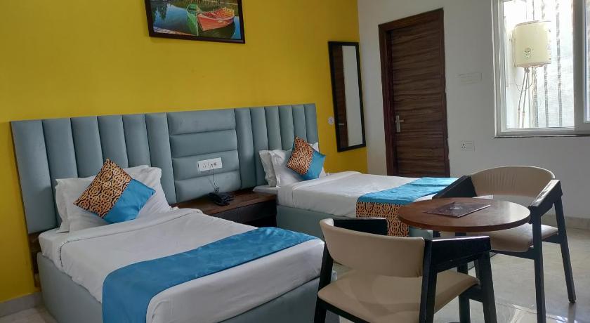 KDS Residency Hotel and Banquet - image 44