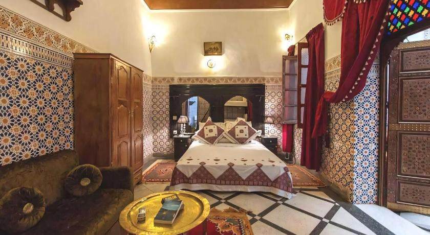 Image of Assia Suite 0