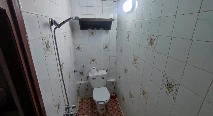 Image of Double Economy Room 17