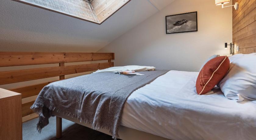 Image of Superior Studio with Mezzanine and Sleeping Alcove (6 People)  - Mountain View 6
