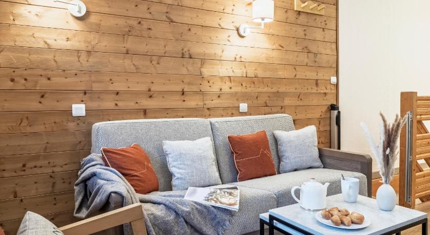 Image of Superior One-Bedroom Apartment with Sleeping Alcove (6 People) 4