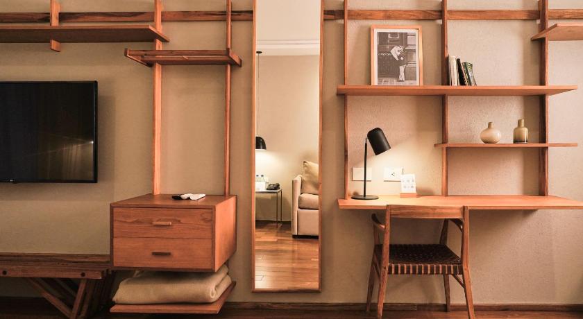 Image of Deluxe Double Room 9