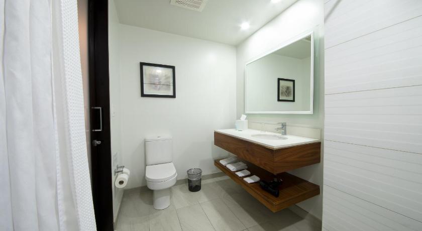 Image of Traditional, Guest room, 1 King 3