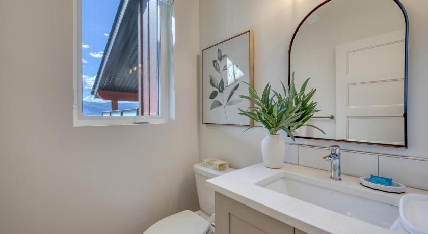 Image of Three-Bedroom Home 15