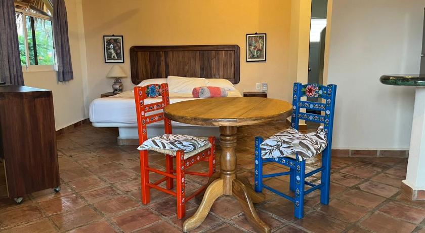 Image of Junior Suite with Balcony 2