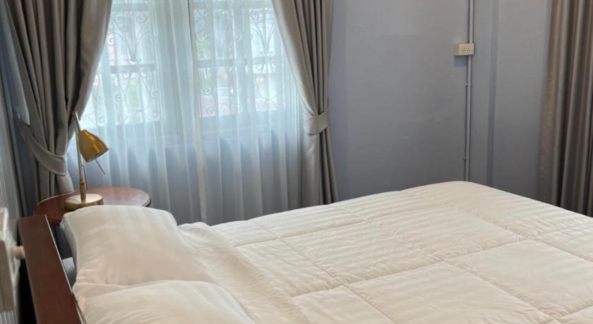 방콕 Saen Saran property 3성급 호텔 로비