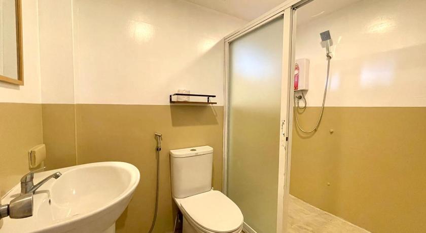 Image of 6-Bed Mixed Dormitory Room 12