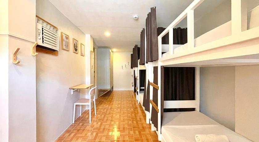 Image of 6-Bed Mixed Dormitory Room 7