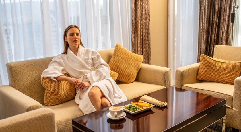 Image of Club Suites Rooms 4