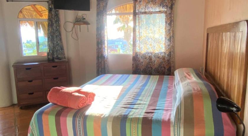 Image of Bungalow with Sea View 13