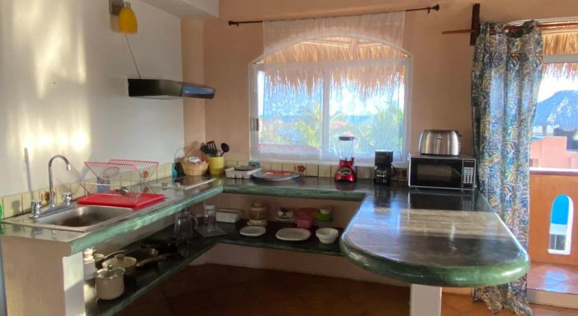 Image of Bungalow with Sea View 9