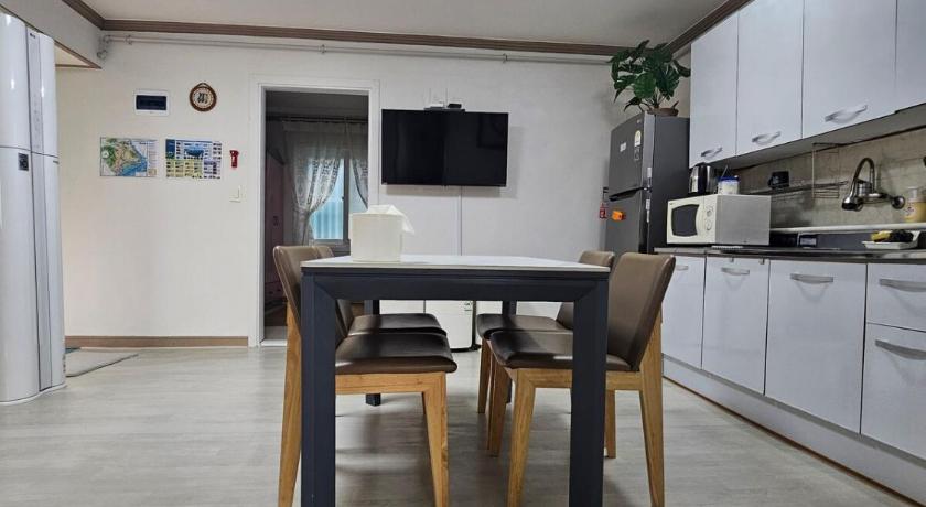 Busan Gwangalli Tahee House Hotel lobby