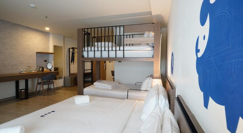 Image of Quadruple Deluxe 7