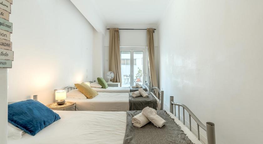 Lisbon ESTRELA HOUSE II by HOMING 3-Star Guesthouse suite