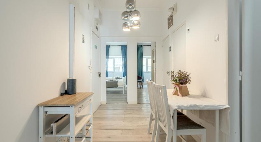 Lisbon ESTRELA HOUSE II by HOMING 3-Star Guesthouse lobby