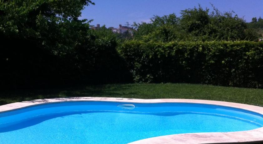 トマール Horta dos Cedros 4つ星 ゲストハウス 外観