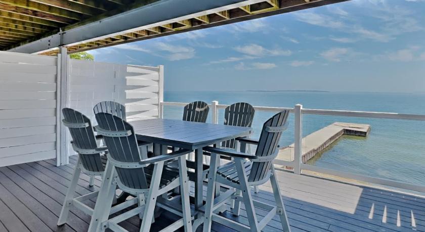 풋 인 베이 (OH) Put-in-Bay Waterfront Condo #104 4성급 숙소 외관