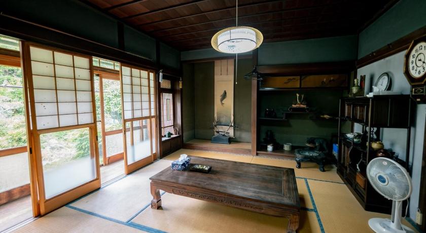Agano Hanno City Perfect for river play and hiking Relax in a 160 year old private home rented out a
