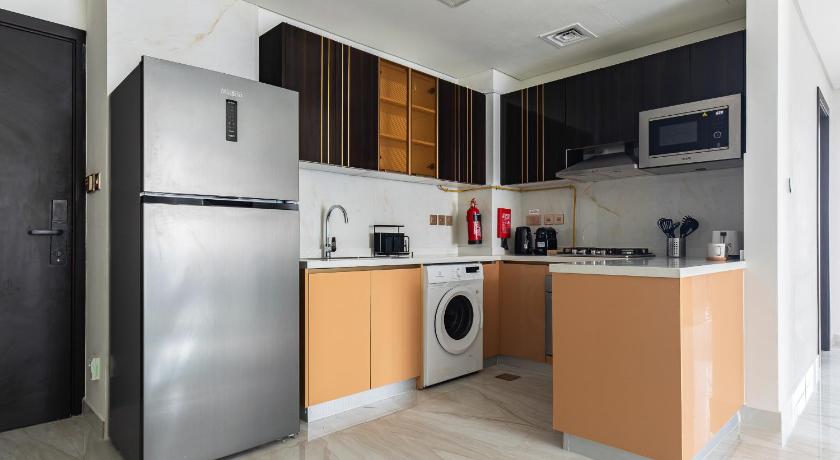 Luxury 3Br Apts w Private Pools in Gemz by Danube - image 11
