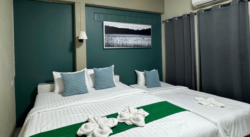 Image of Triple Room 0