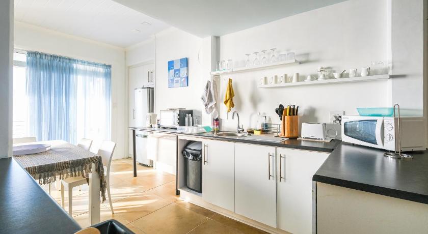 Image de Appartement - Vue sur Mer (Apartment with Sea View) 13