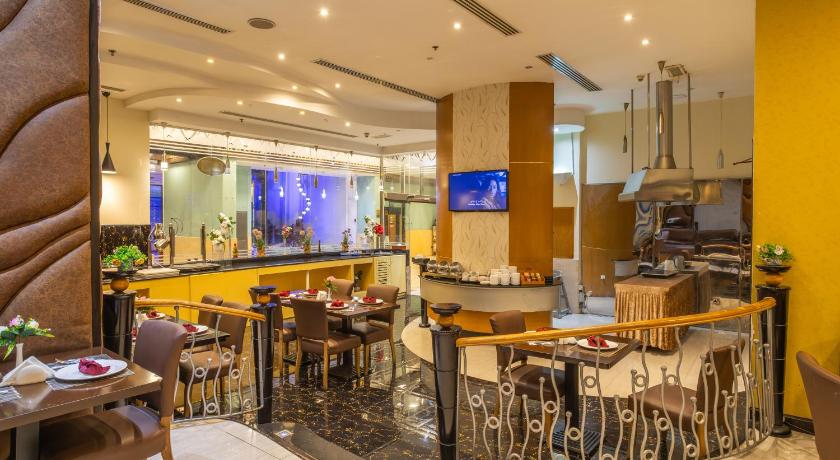 Al Jawhara Gardens Hotel - image 11