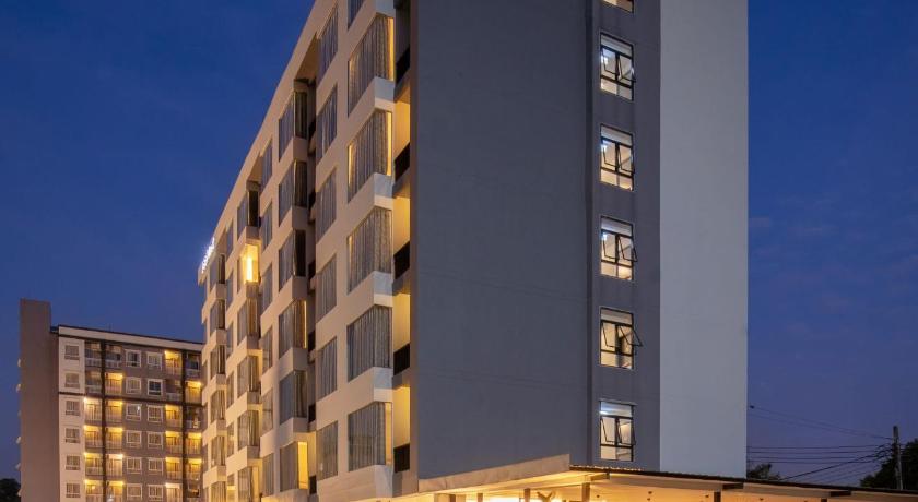 曼谷 Lee Nova Hotel 5星级 酒店 泳池