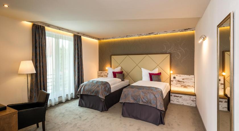 Hotel Allegro photo