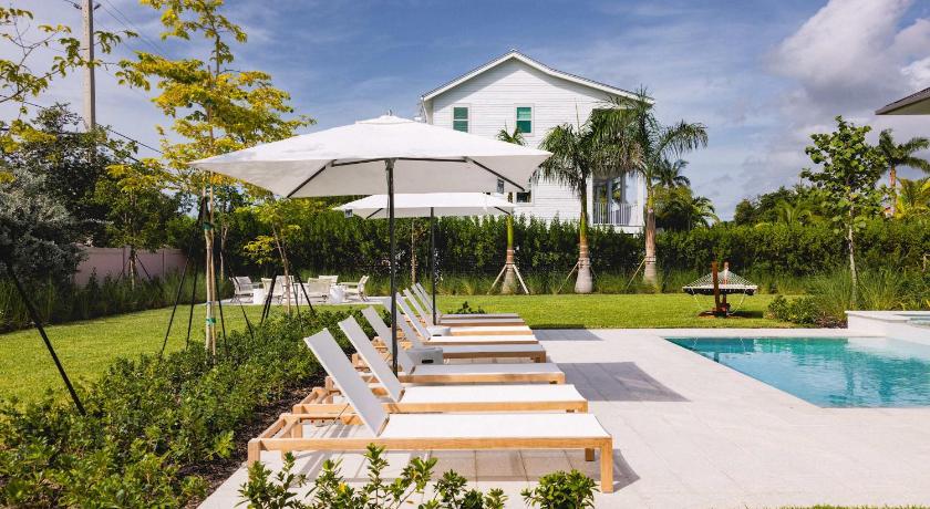 키웨스트 (FL) Brand New The Greenmoor House with Pool 5성급 숙소 부대시설