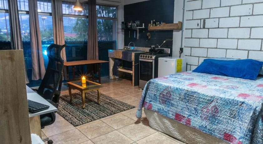 Simple Studio Near SJO Airport