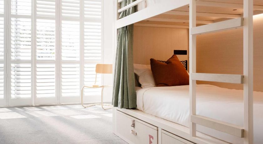 รูปของBed in Superior 4 Bed Female Ensuite Dorm 0
